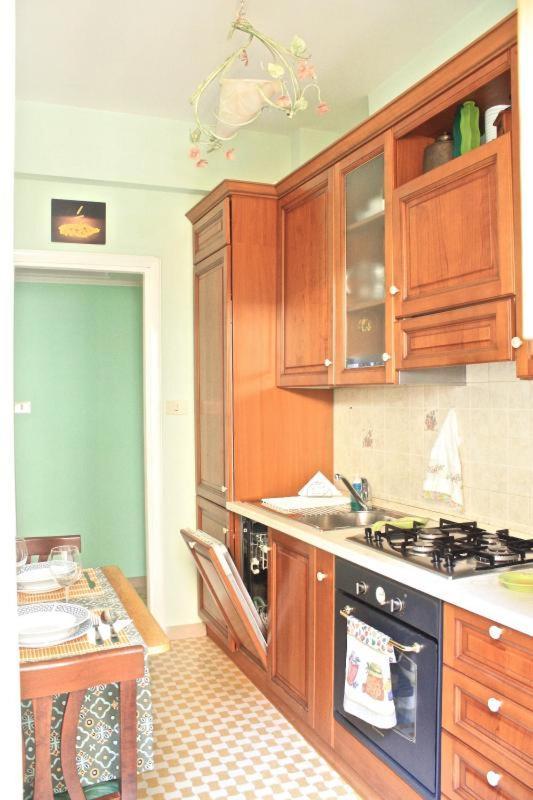 Lyon Apartment At Colosseo Rome Buitenkant foto